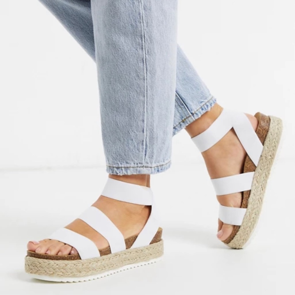 Steve Madden Kimmie White- Size 8 US Women